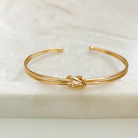 Mama Bracelet, Gold Knot Bracelet - Picture 3 of 10